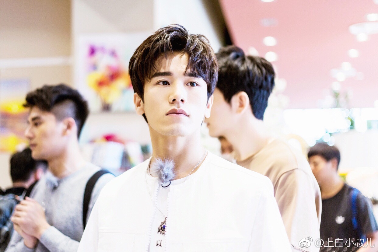 吴昕足球节目,遇见足球城免费完整版