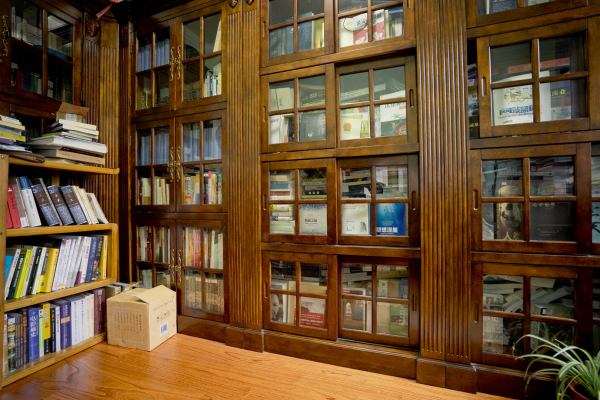 当一个人有3000万是怎么样的,个人拥有上千本藏书是什么体验