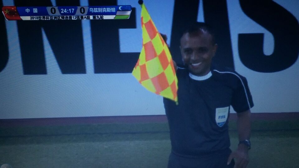 国足1-0乌兹别克郜林绝杀,别为我哭泣乌拉圭