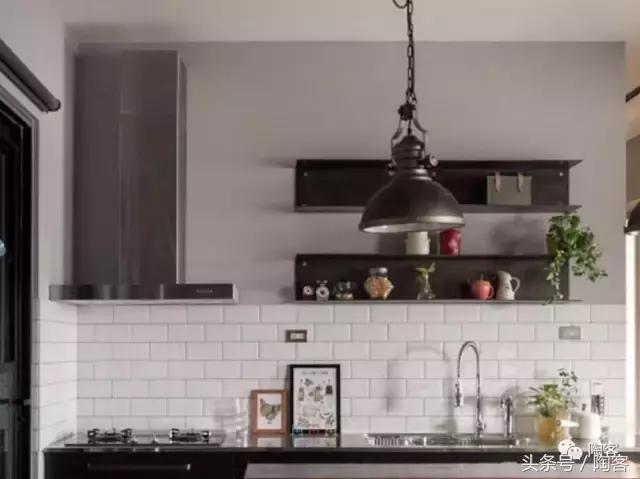 涔颁粈涔堥鑹茬殑鐡风爾濂界湅,閫変粈涔堥鑹茬殑鐡风爾姘镐笉杩囨椂