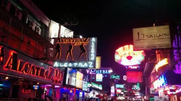 这条名为6的轮胎让你刹车距离短5米关键时刻能救命