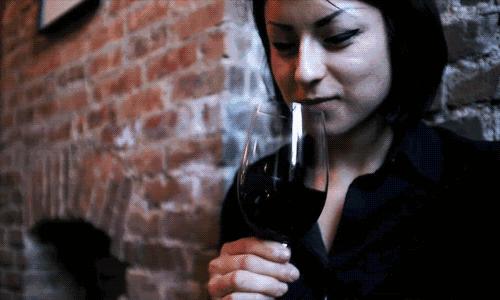 如何品红酒步骤视频,如何品红酒才更有情调