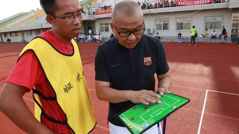 跌宕起伏的总决赛,跌宕起伏的剧情扣人心弦