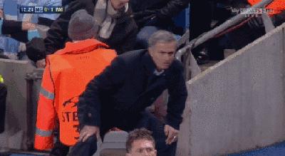 曼联名宿穆里尼奥视频,曼联感谢穆里尼奥的视频