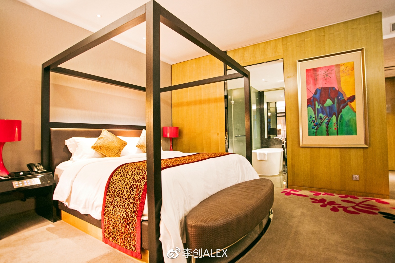 在自己的城市住酒店叫什么,在自己城市里的酒店度假