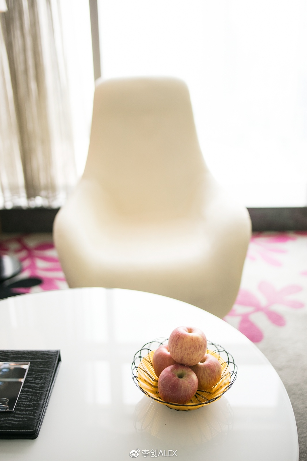 在自己的城市住酒店叫什么,在自己城市里的酒店度假