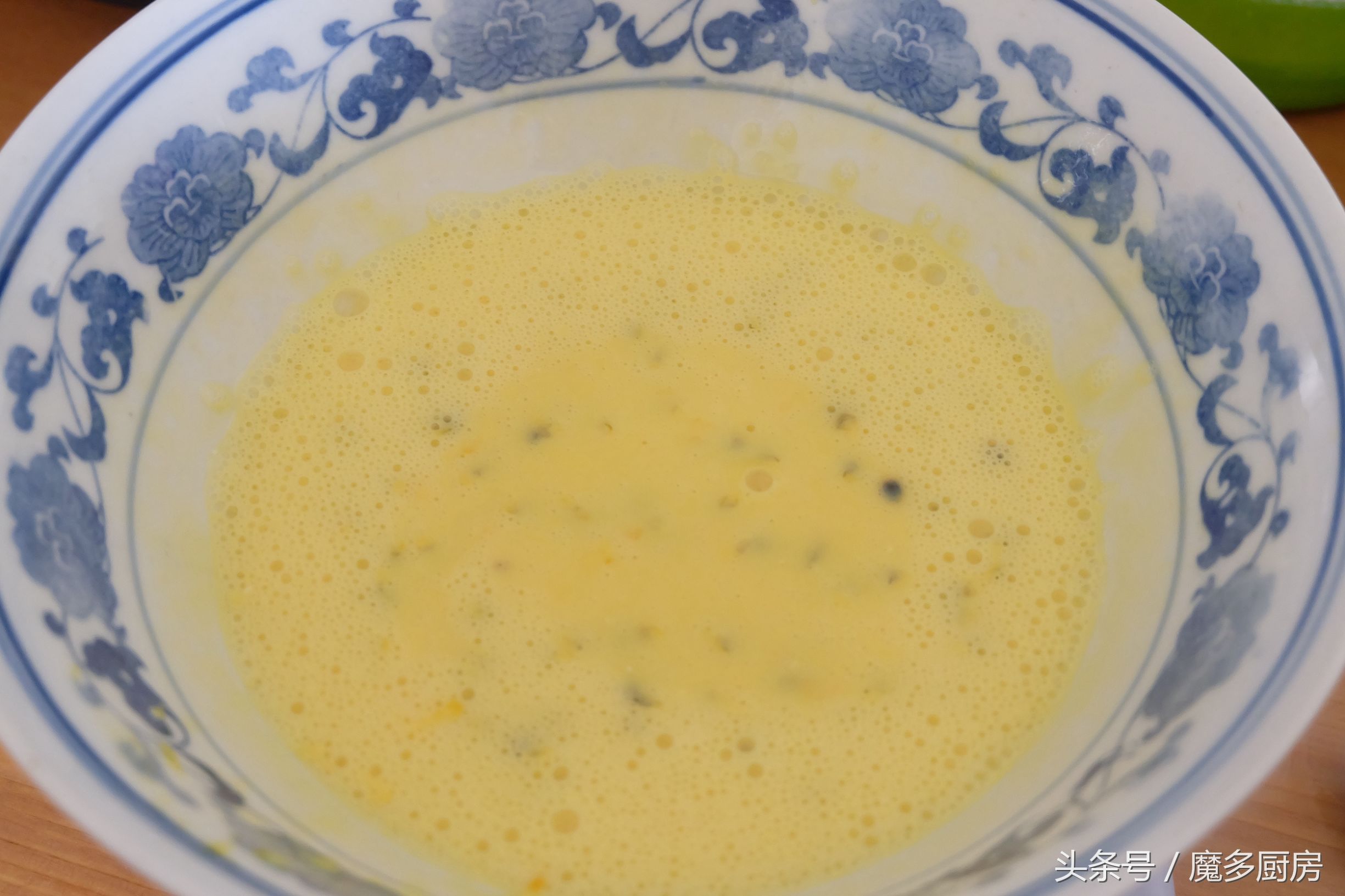 用电饭煲做蛋糕的最简单教程,怎么用电饭煲做蛋糕简单一点窍门