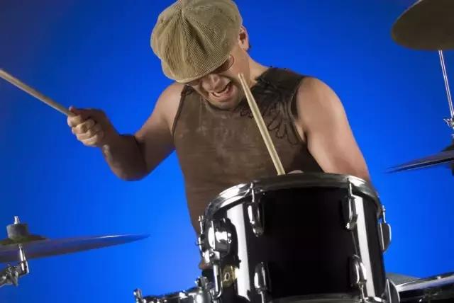 学架子鼓需要买一台架子鼓吗,想学架子鼓怎么入门