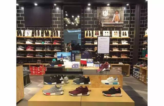 成都人疯狂排队,成都人疯狂派对