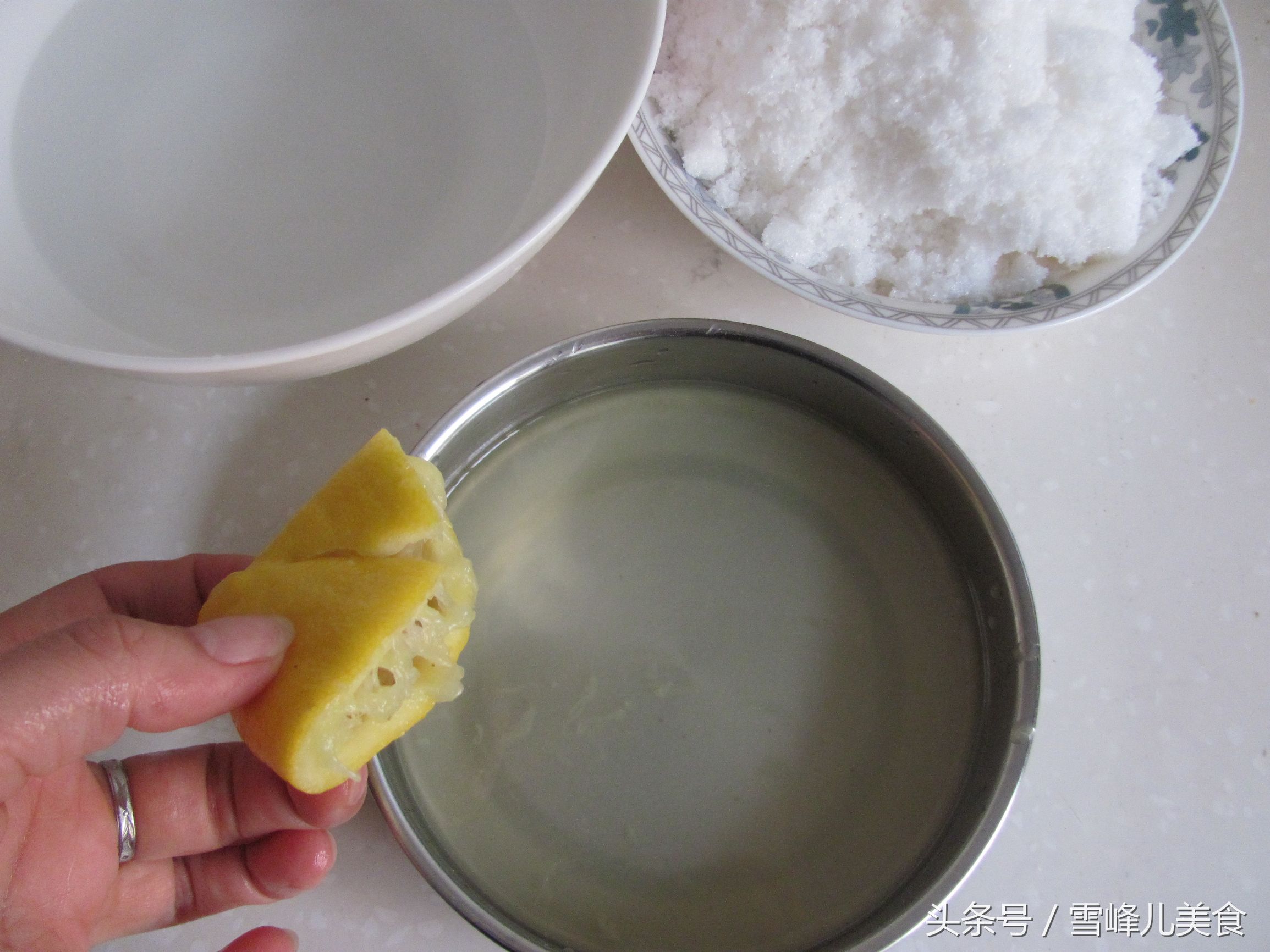 转化糖浆熬硬了有办法补救吗,转化糖浆熬浓了做月饼可以放水吗