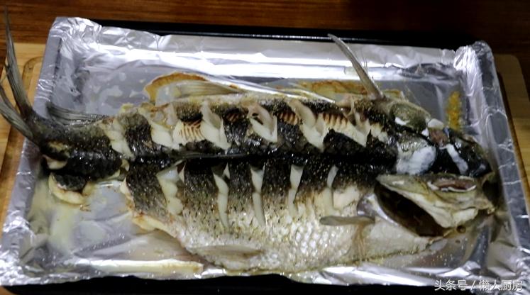 烤鱼烤箱版家常做法不辣孩子吃,用烤箱烤鱼怎样才能把鱼烤得好吃
