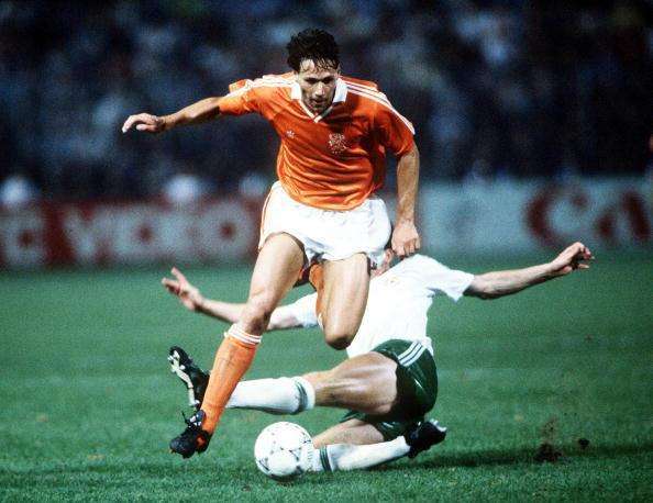 足球场上谁才是那个最完美的中锋