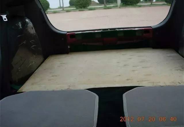 带着老伴穷游,60大叔自驾房车带老伴环游中国