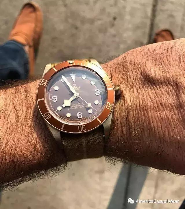 高颜值复古军事风腕表,英伦风轻奢腕表