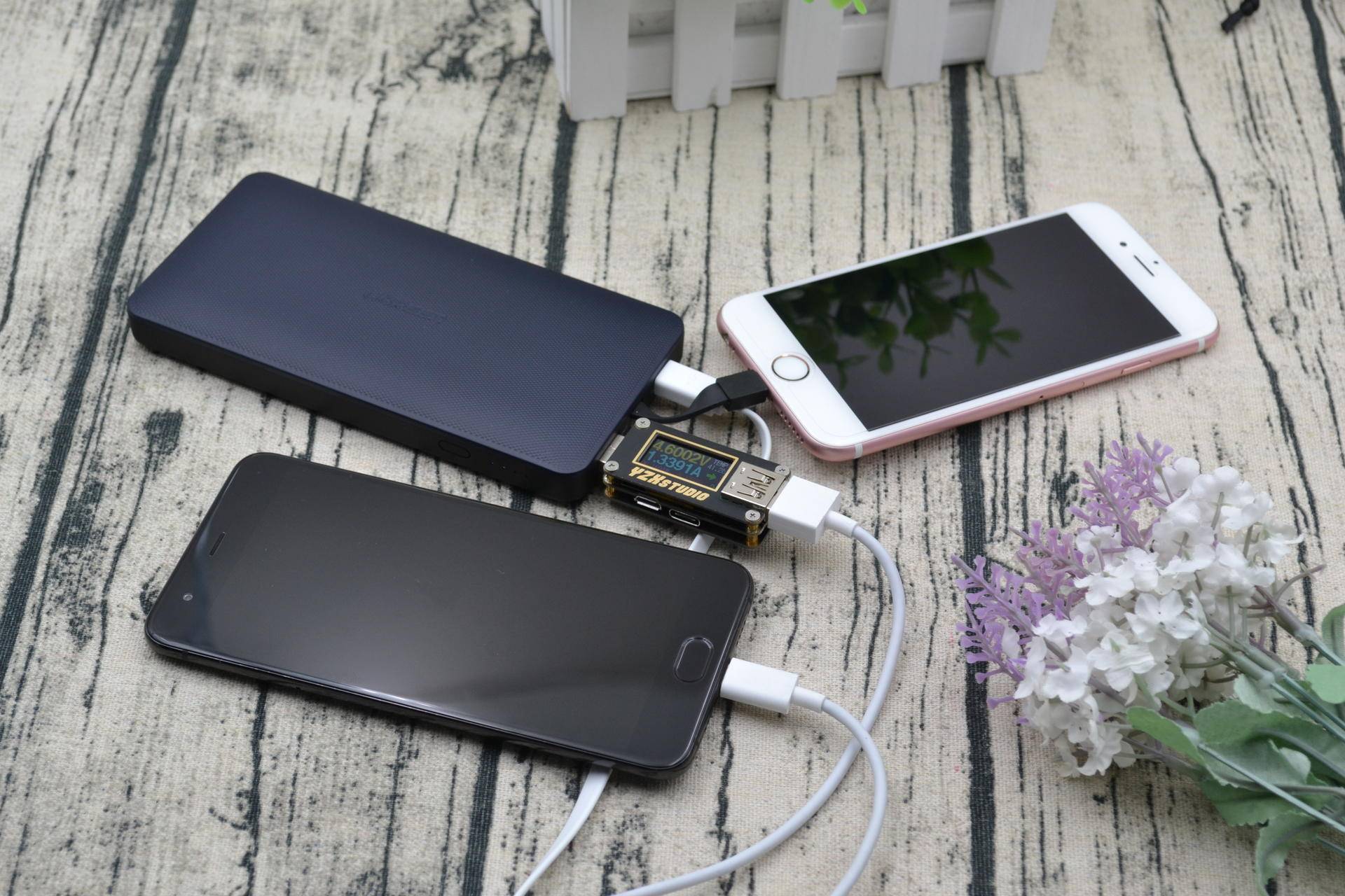 绿联mfi数据线和苹果原装哪个好,绿联mfi认证苹果充电宝评测