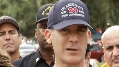 洛杉矶大山着火,加州山火现场曝光烈火冲天如地狱