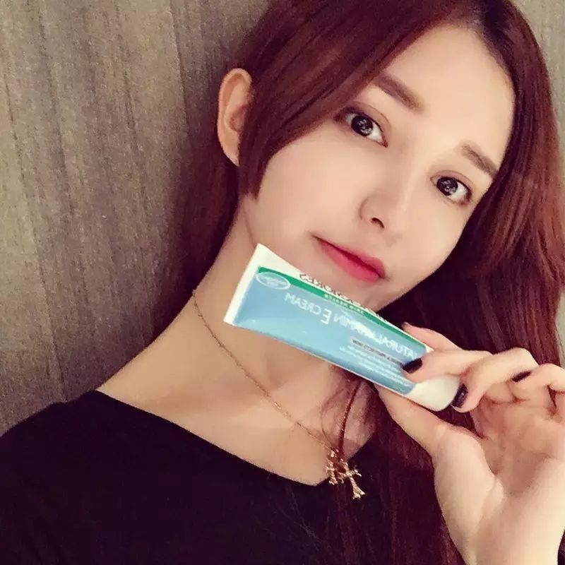 30岁以上敏感肌紧致抗皱面霜平价,秋季清爽滋润面霜排行榜推荐图片