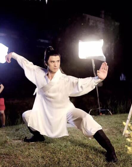 王延龙15秒被ko,王延龙双截棍打架