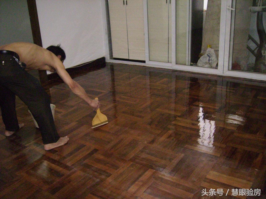 木地板用什么地板蜡呢,清洁木地板买什么地板蜡最好