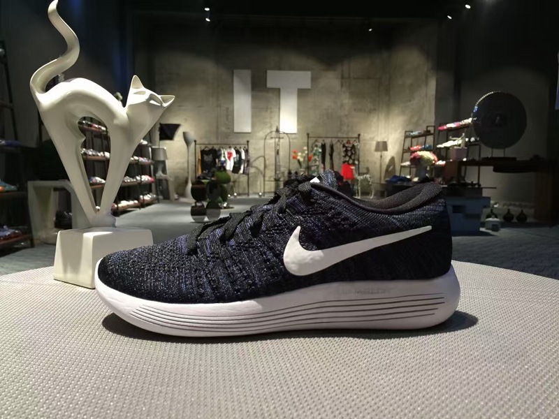 nike登月跑鞋适合跑步吗,nike登月鞋适合夏天穿吗