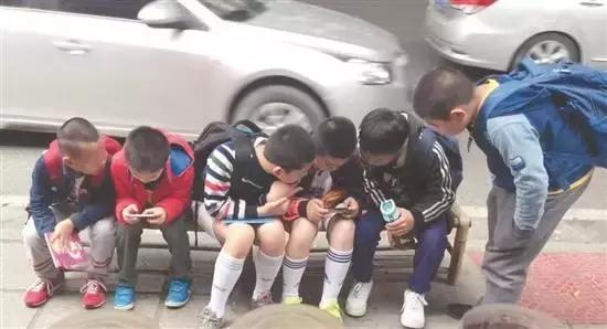 为什么现在孩子沉迷王者荣耀,为什么现在的小孩都沉迷王者荣耀