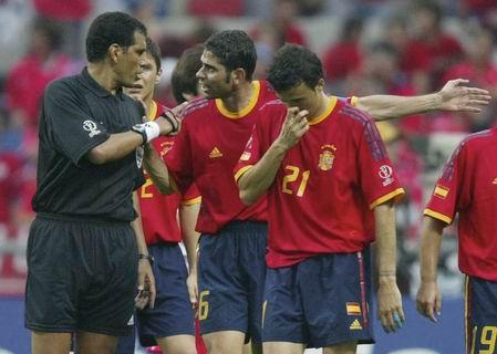 最黑的一届世界杯：韩国连胜3大豪门，12年后公开承认贿赂裁判