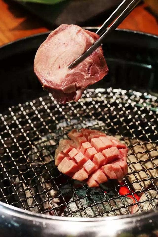伊势丹楼下烤肉,伊势丹一楼店铺