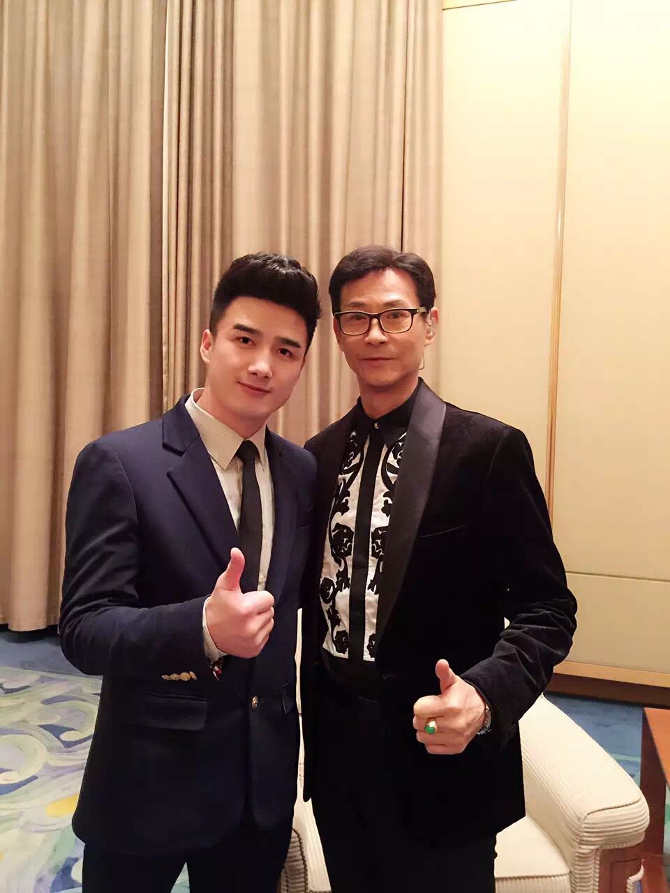 王延龙15秒被ko,王延龙双截棍打架