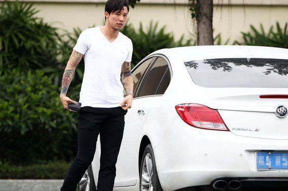 国足武磊开什么车,赵明剑谈武磊