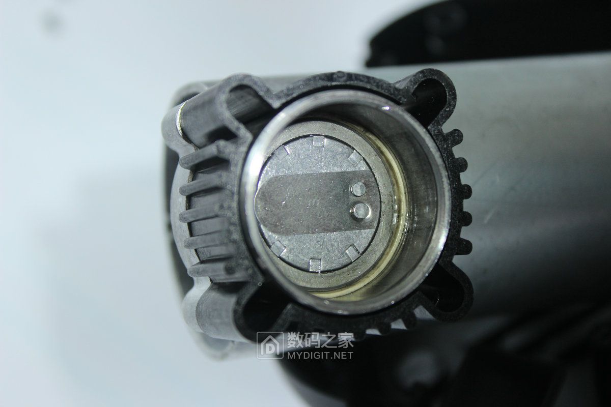 tcl车载充气泵为国产点赞,tcl汽车充气泵