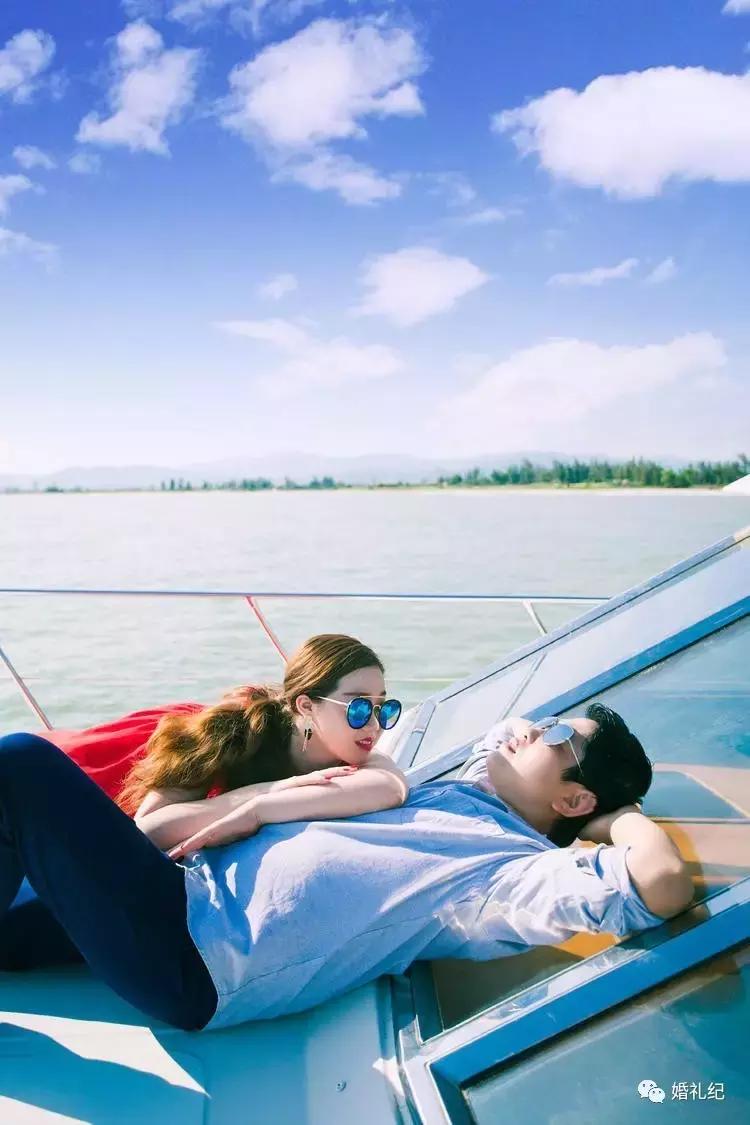 迎宾海报推荐什么风格,迎宾海报什么底色好看