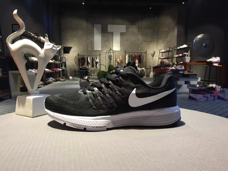 nike登月跑鞋穿搭,nikelegendreact3