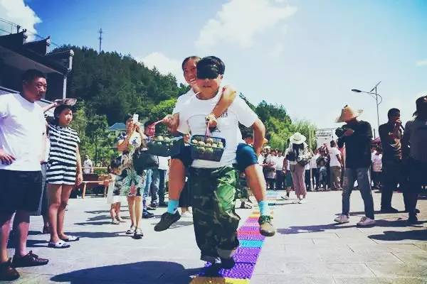 因为一句话恋上一座城,因为一个人恋上一座城