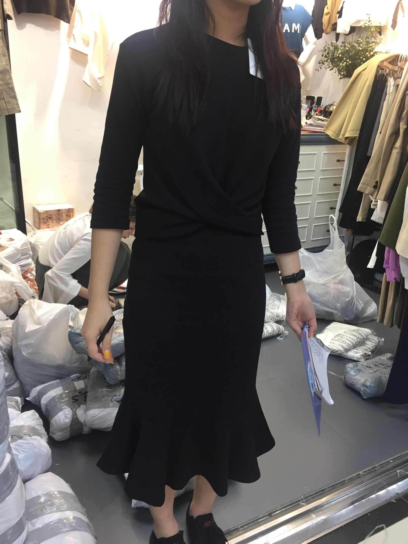 十三行服装批发年底大清仓,十三行服装批发视频