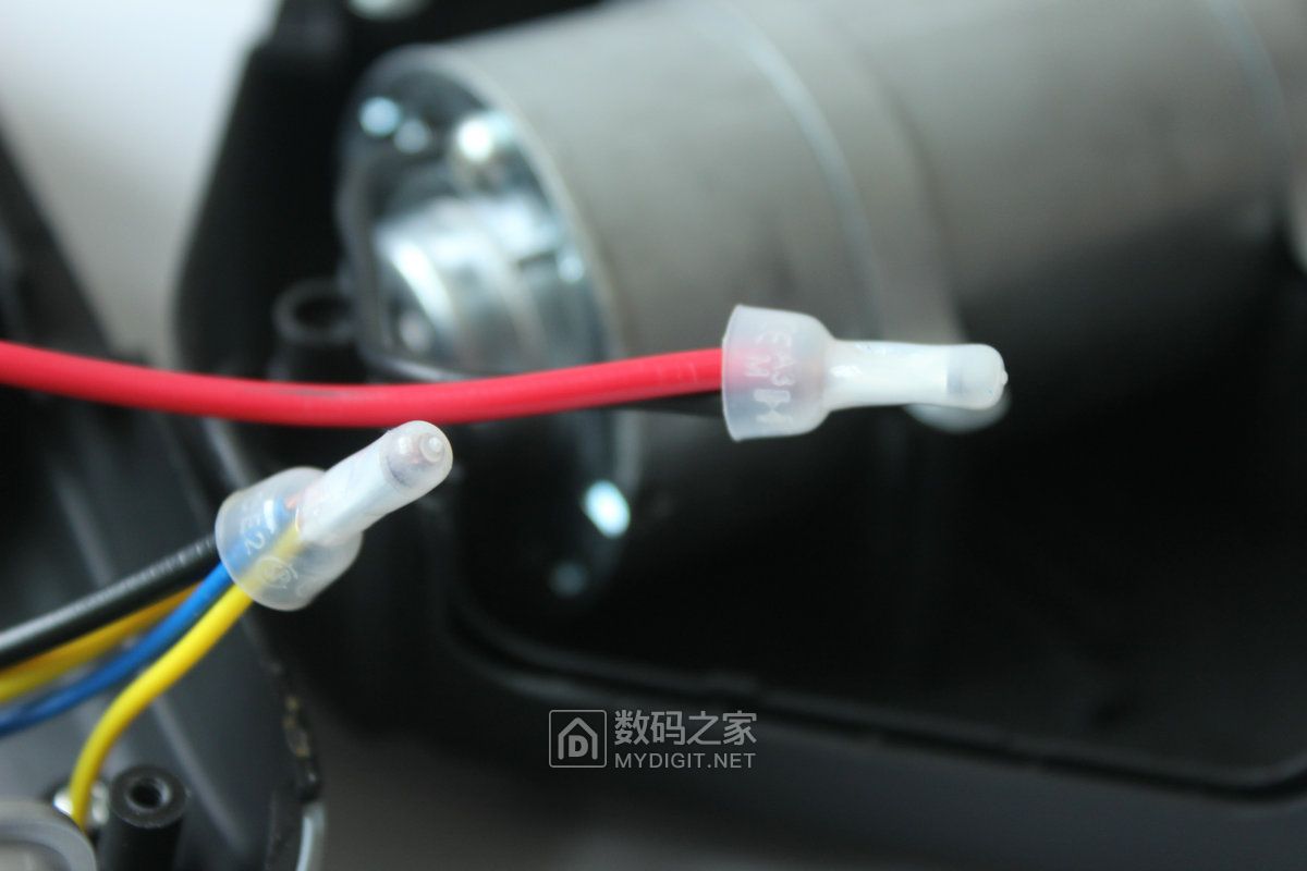 tcl车载充气泵为国产点赞,tcl汽车充气泵