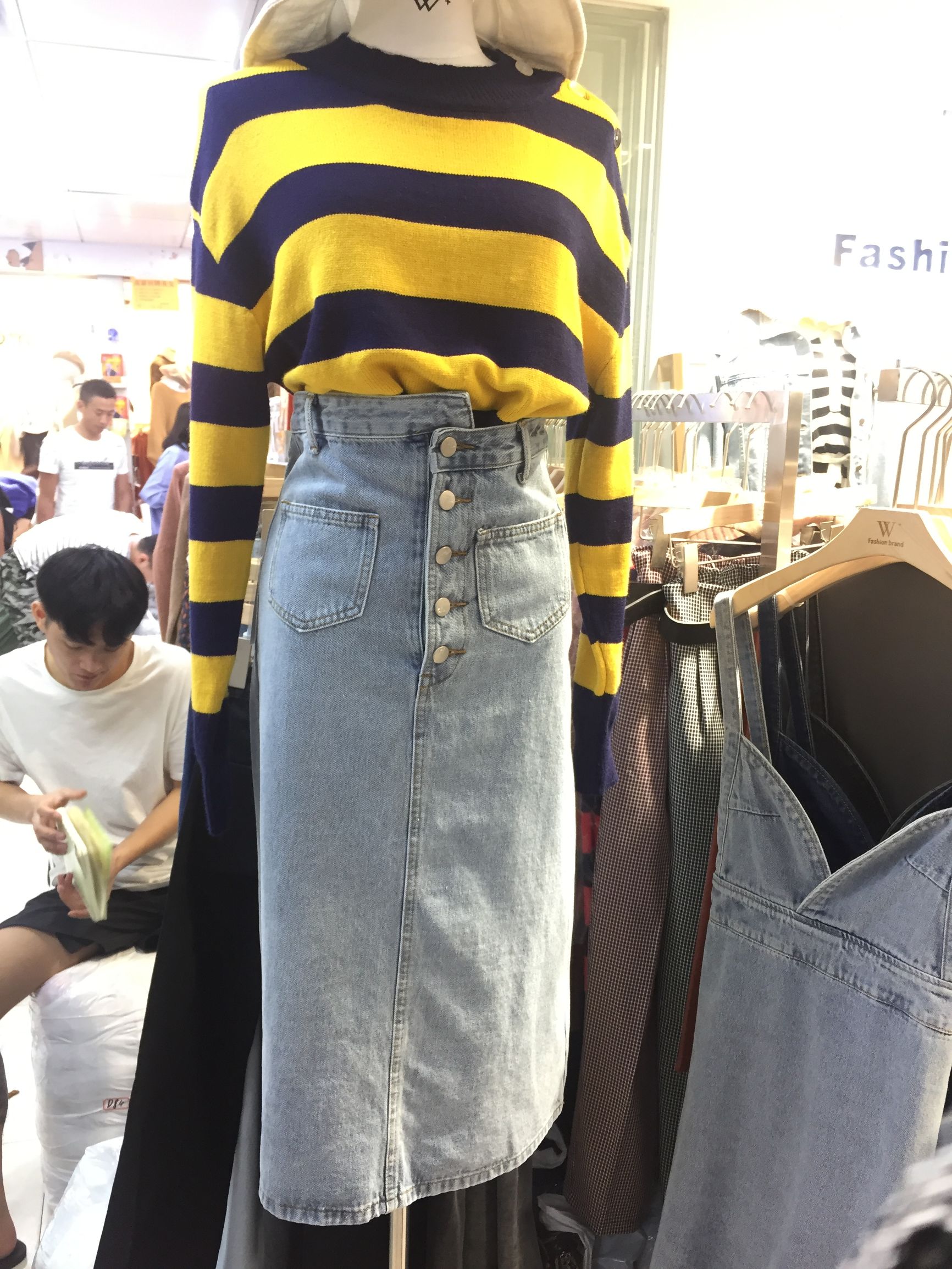 十三行服装批发年底大清仓,十三行服装批发视频