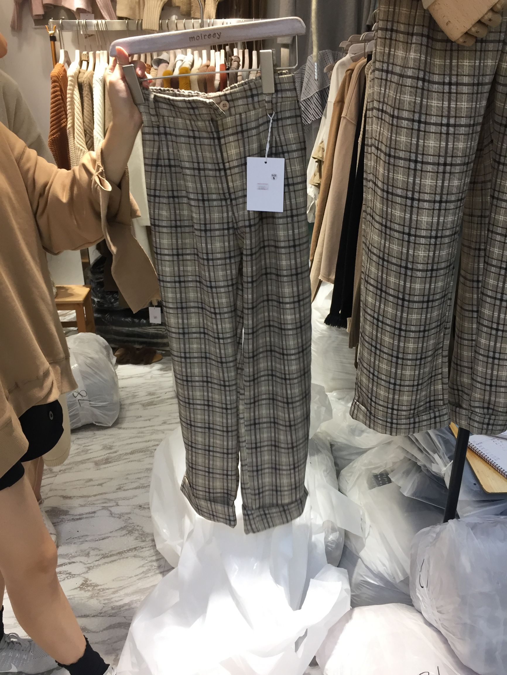 十三行服装批发年底大清仓,十三行服装批发视频