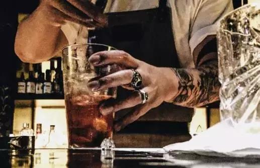 苏州没有夜晚,夜晚都在这些小酒馆里了