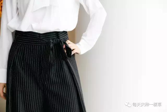 战利品｜助理*妞小**跟我出了一趟差，居然买了这么多！