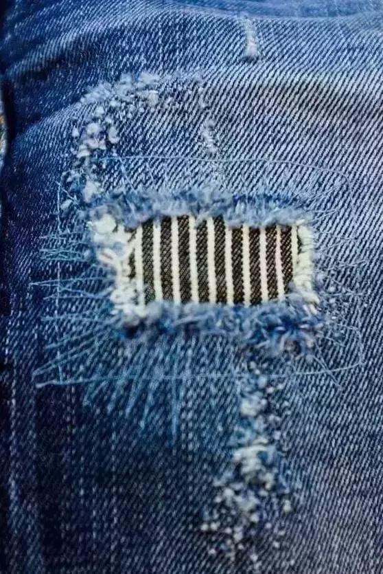 破洞牛仔裤越来越大,牛仔裤破洞拉丝断了怎么补