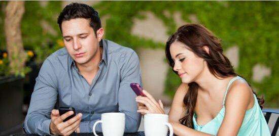 男人打死都不会跟女人说的秘密,女人打死不会告诉男人的10个秘密