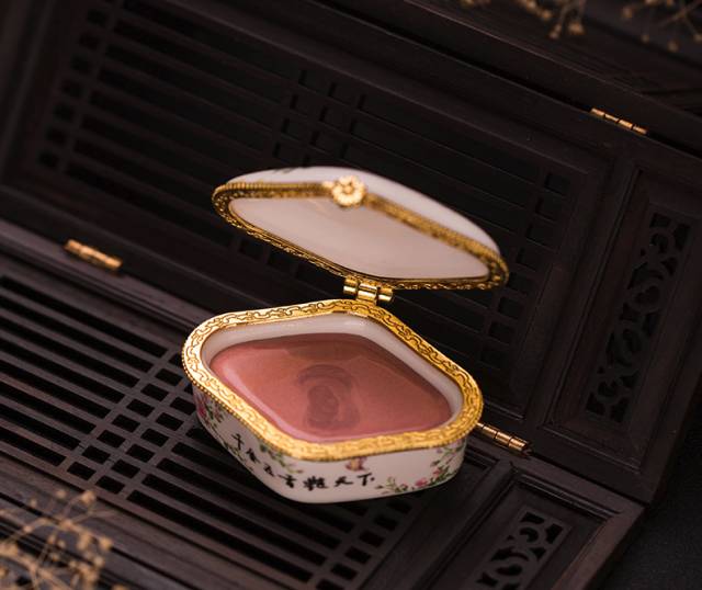 韩国美妆博主pony推荐美容仪,韩国美妆达人pony近期美照合集