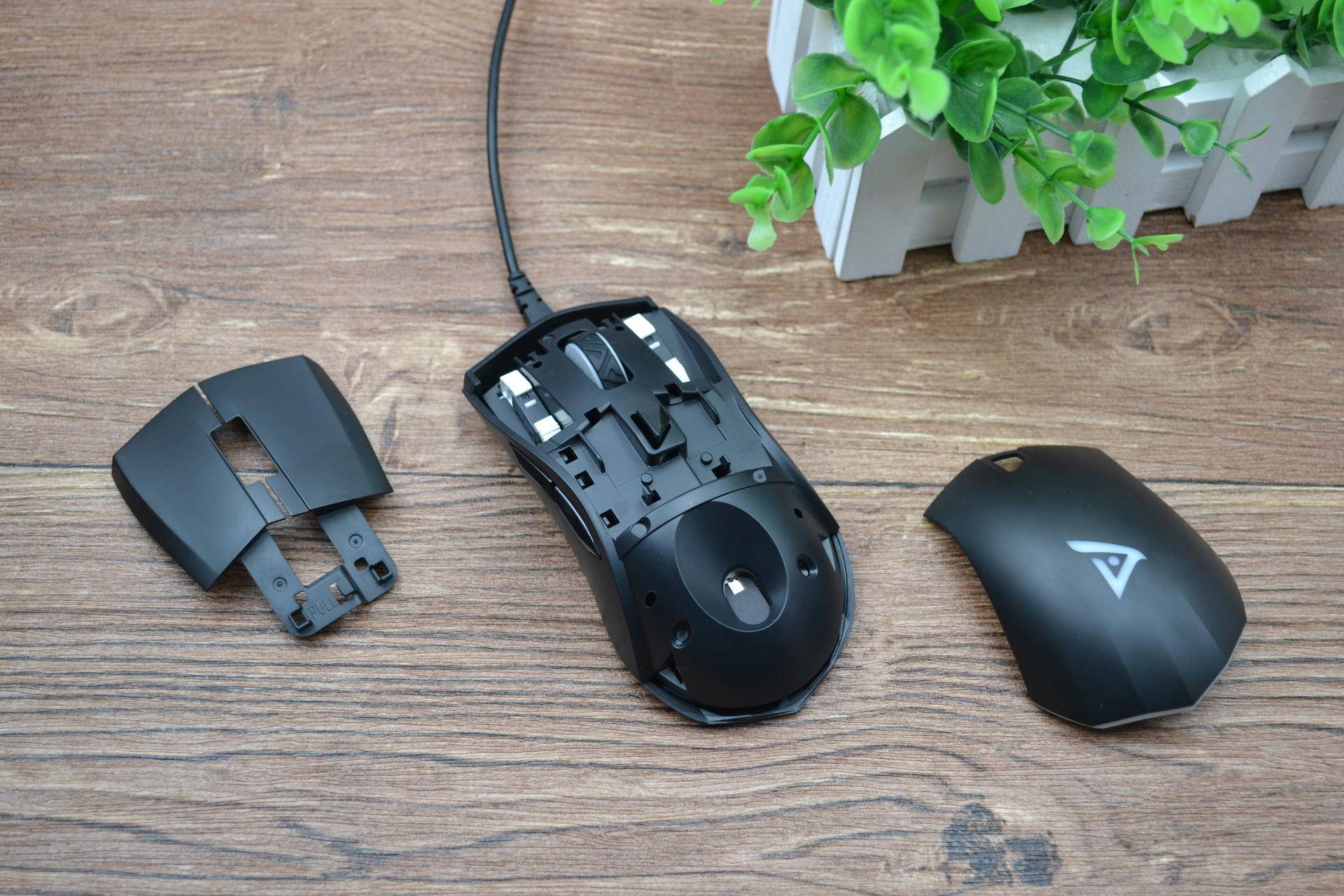 吃鸡神器测评天使之翼,吃鸡神器测评六指