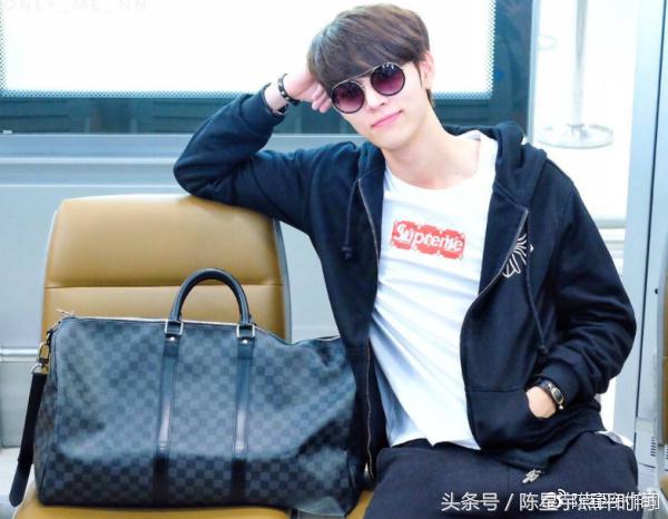 泰国时尚圈新晋宠儿神哥GxxodItthipat轻松驾驭百变造型