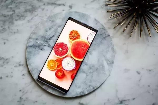 苹果发布会直播间被刷屏,苹果发布会被华为遥遥领先刷屏