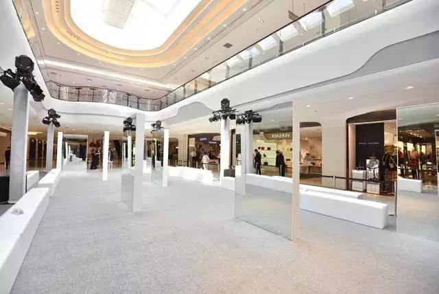 关晓彤穿的鞋子一般都是哪里买的,关晓彤名牌鞋