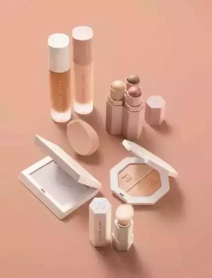 puma和rihanna合作款,puma和rihanna联名