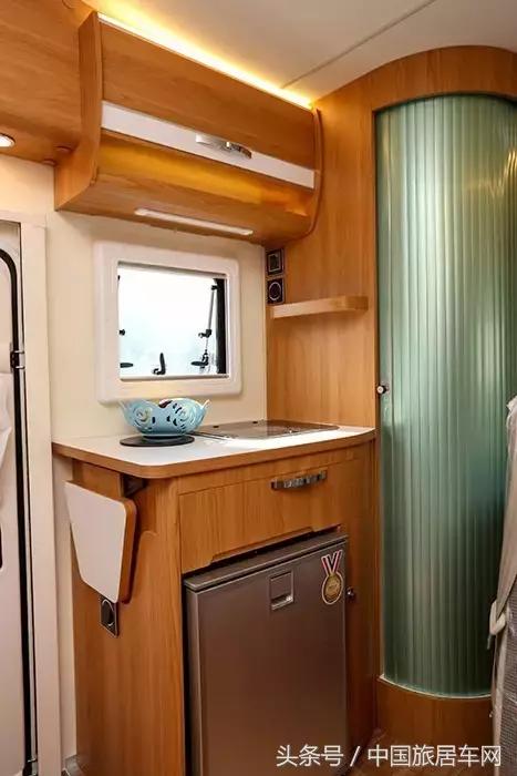 上汽大通maxusrv80型房车原厂,上汽大通rv80多少钱一辆