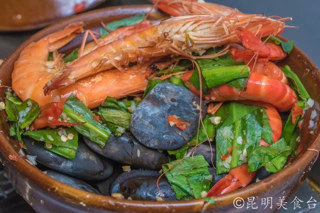 昆明每天蘸水500份的羊肉馆,昆明排名前十烧烤