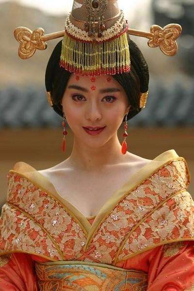 唐玄宗爱杨贵妃还是爱江山,李隆基最爱的是武惠妃还是杨贵妃